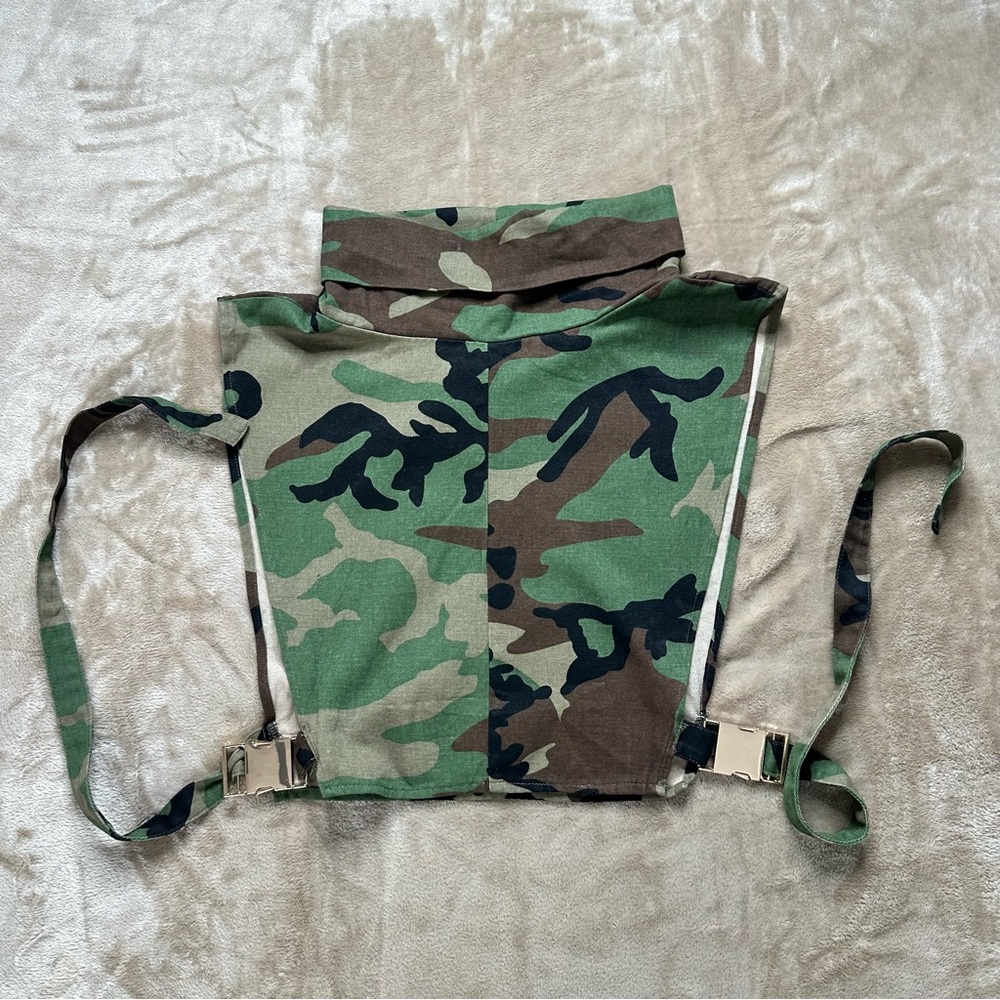 SWANK Green Camouflage Crop Top